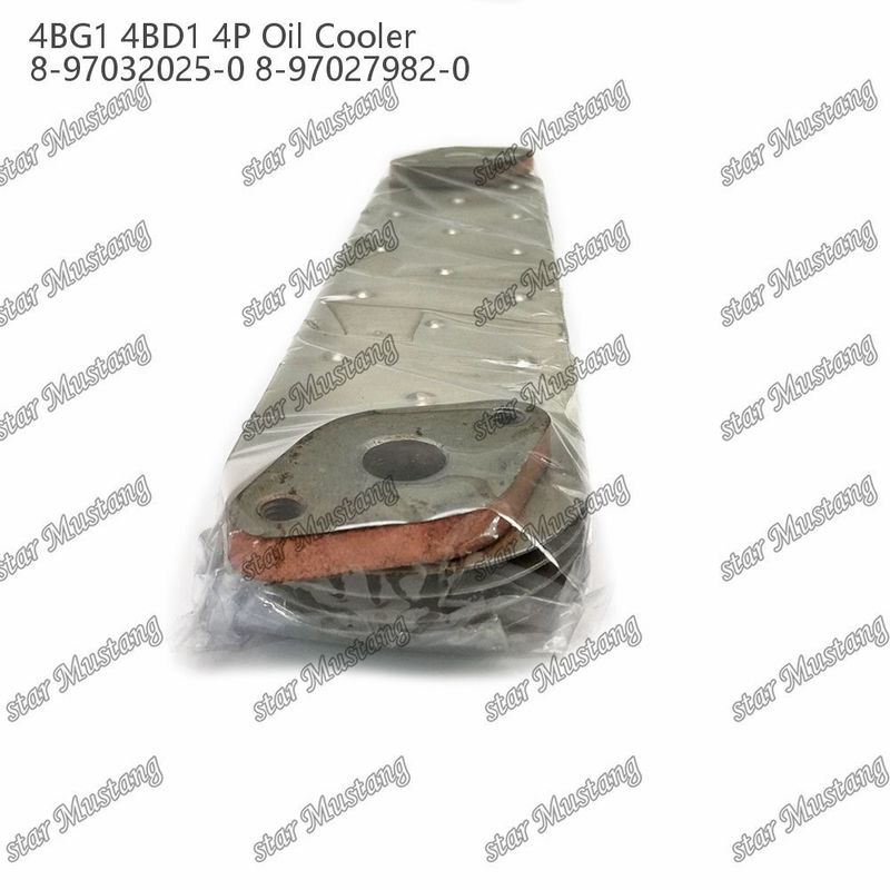 तेल कूलर 4BG1 4BD1 4P 8-97032025-0 8-97027982-0 Isuzu इंजन स्पेयर पार्ट्स के लिए