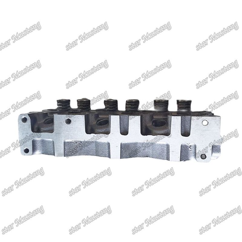 सिलेंडर हेड असेंबली 3TNM74 3TNM72 119517-11740 Yanmar इंजन स्पेयर पार्ट्स के लिए उपयुक्त