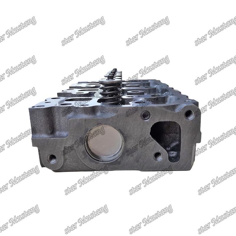 सिलेंडर हेड असेंबली 3TNV70 119515-11740 119515-11750 Yanmar इंजन स्पेयर पार्ट्स के लिए उपयुक्त